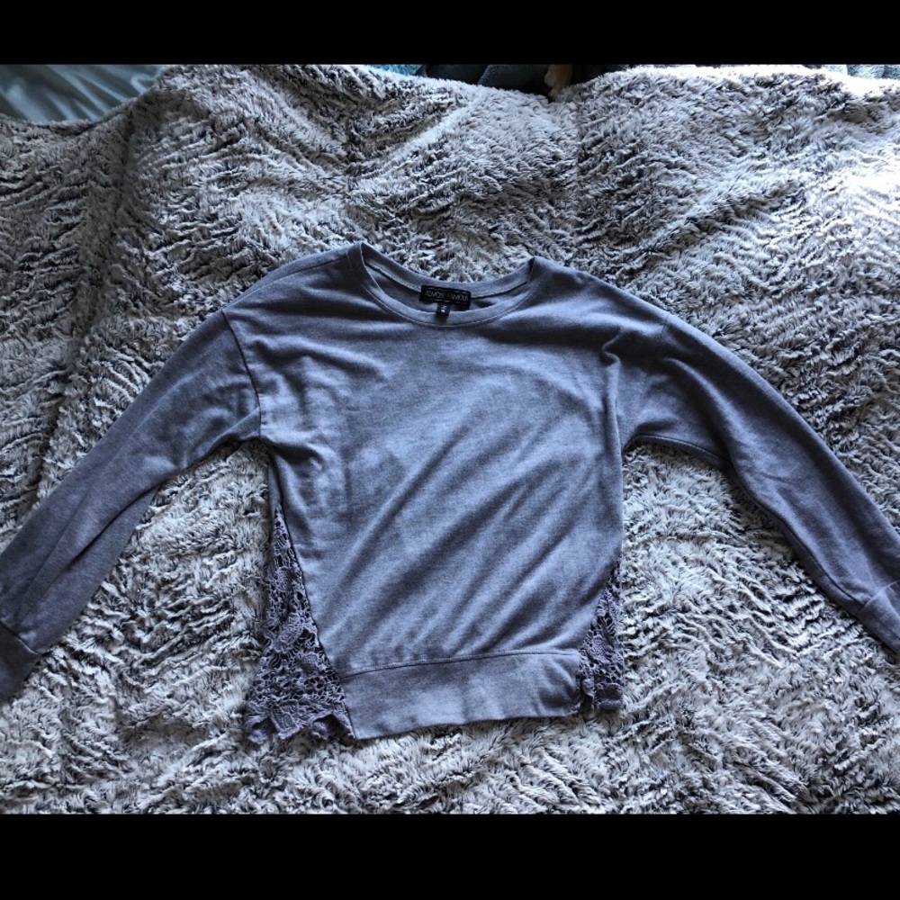 Women’s long sleeve shirt